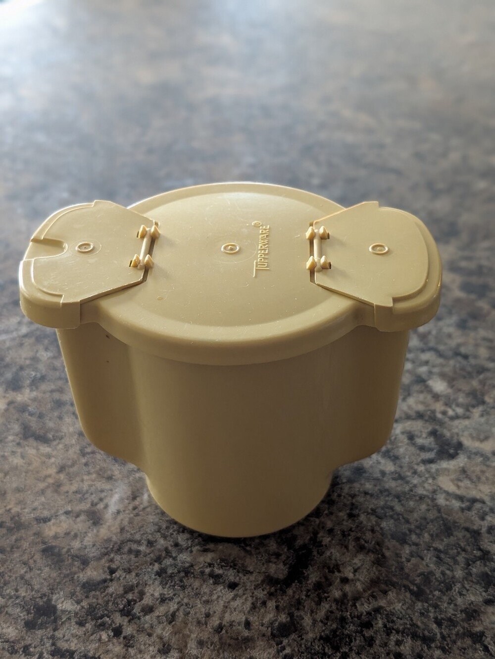 Vintage Tupperware Milk And Sugar Containers
